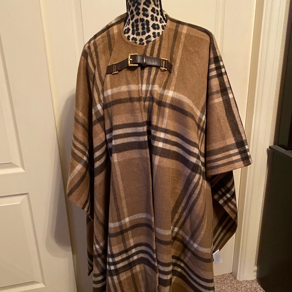 Beautiful Michael Kors cape. EUC